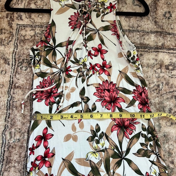 Material Girl Floral Lace-Up Maxi Dress - Red and Green on Cream Y2K Summer Chic - Picture 12 of 16